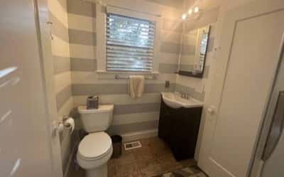 Perfect location for Stanford Professor or Grad student! 2
