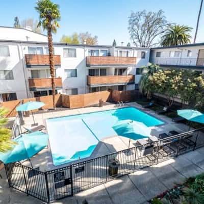 Custom Cabinetry, Laundry Facility, Dishwasher 3