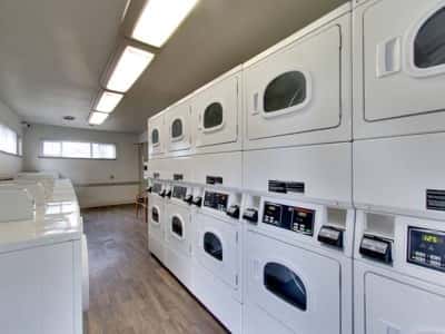 BALCONY/ PATIO, NEAR HIGHWAY AND BUS ROUTES, SPACIOUS CLOSETS 8