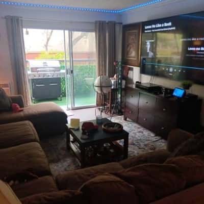 Live in caregiver**private master bedroom, bath, use of living rm kit 5