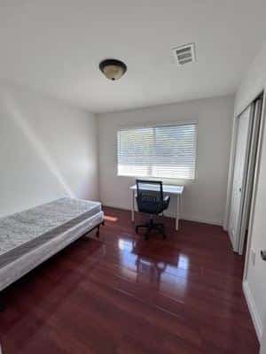 $1080 / 150ft2 - ROOM/MASTER BEDROOM FOR RENT in Fremont 2