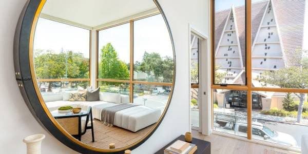 Outdoor Kitchen, Green Building, Patio or Balcony 3