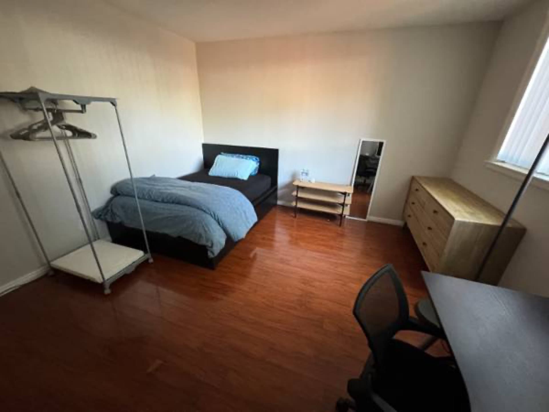 Clean, Affordable Single Bedroom available for rent that is a 6-minute 1