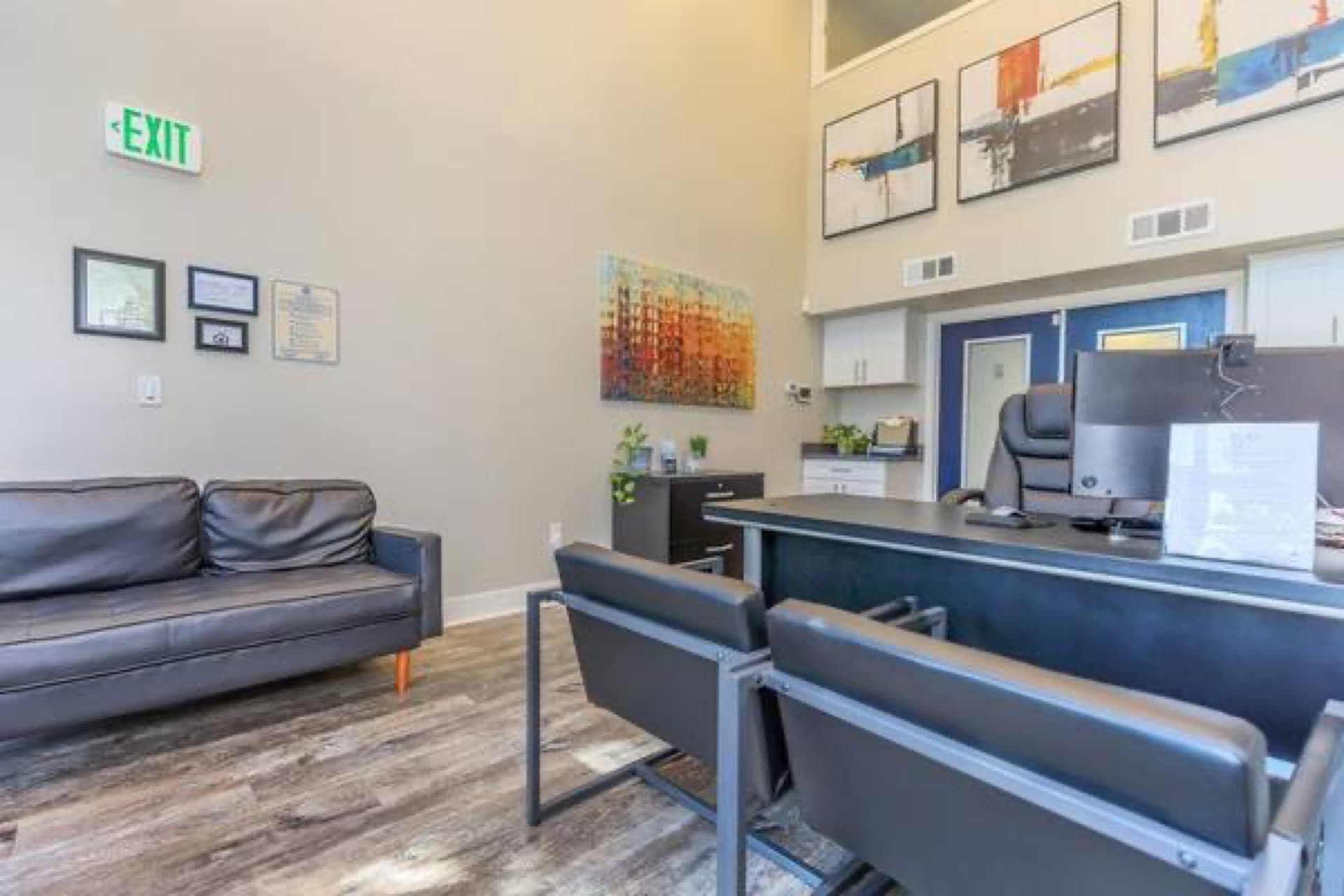 Covered Parking, Ceiling Fans, 1 BD 1
